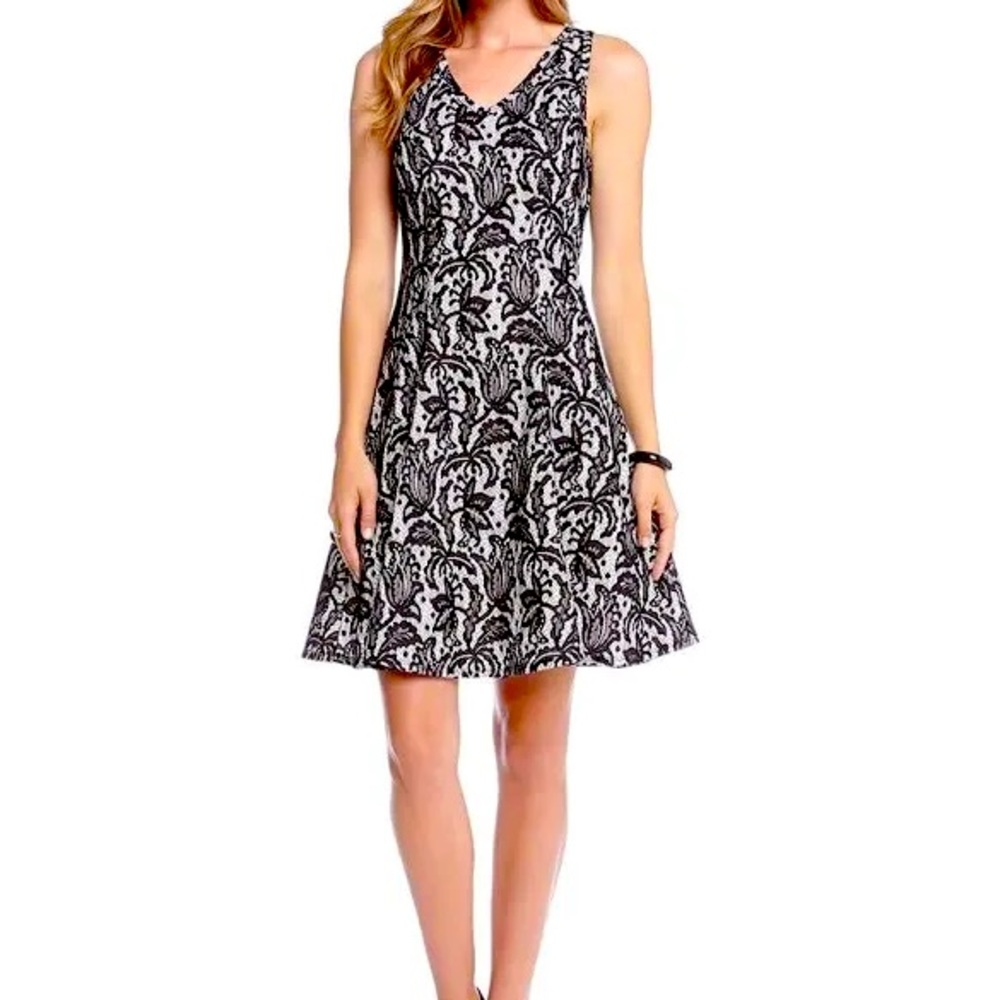 Karen Kane white and black XL dress